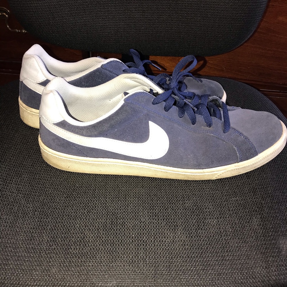 Men’s shoes